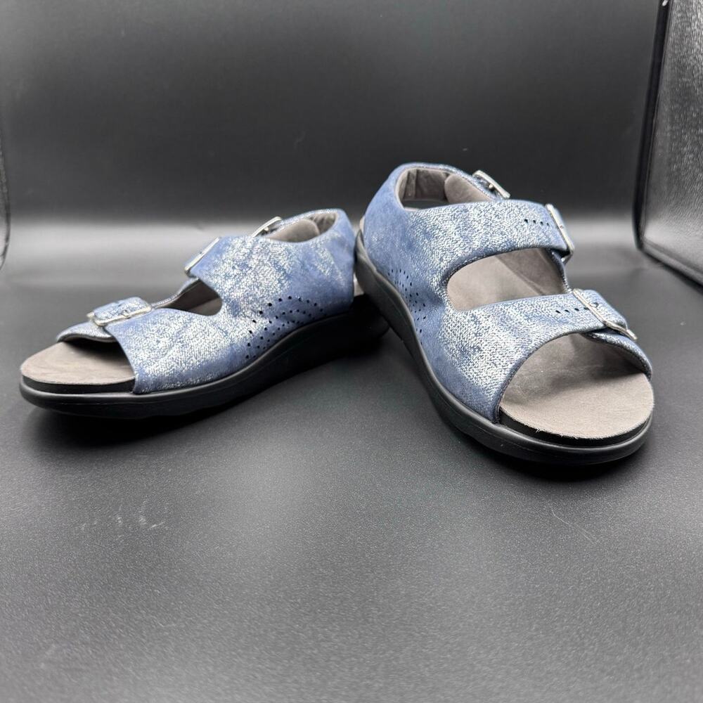 SAS Relaxed Women's 7.5 Silver Blue Metallic Leather Comfort Sandals USA Made